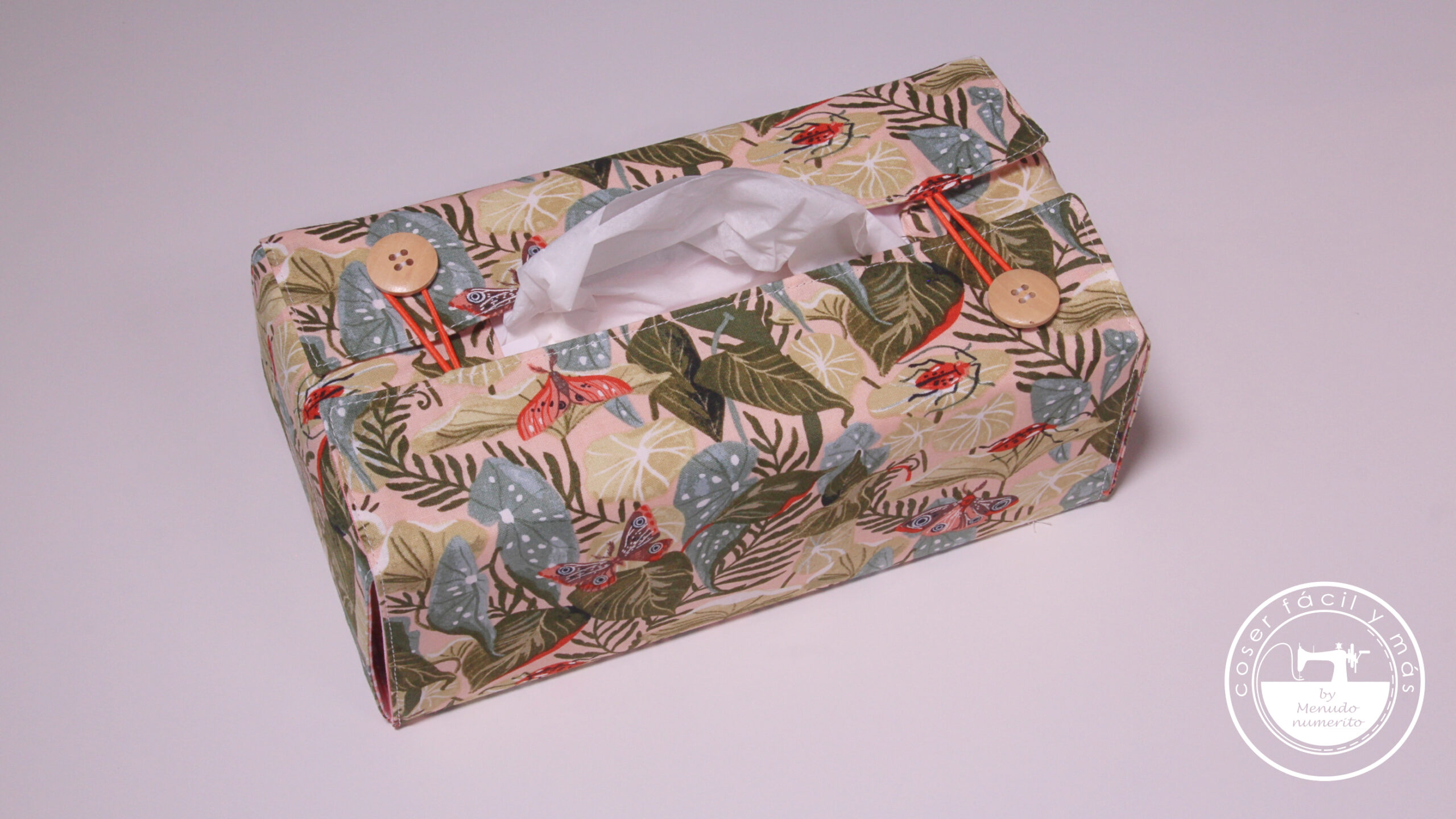 Funda para caja de pañuelos de papel (con patrón) 
